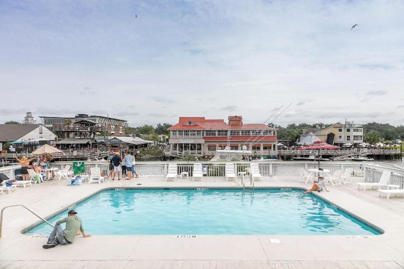 Shem Creek Inn photo 1