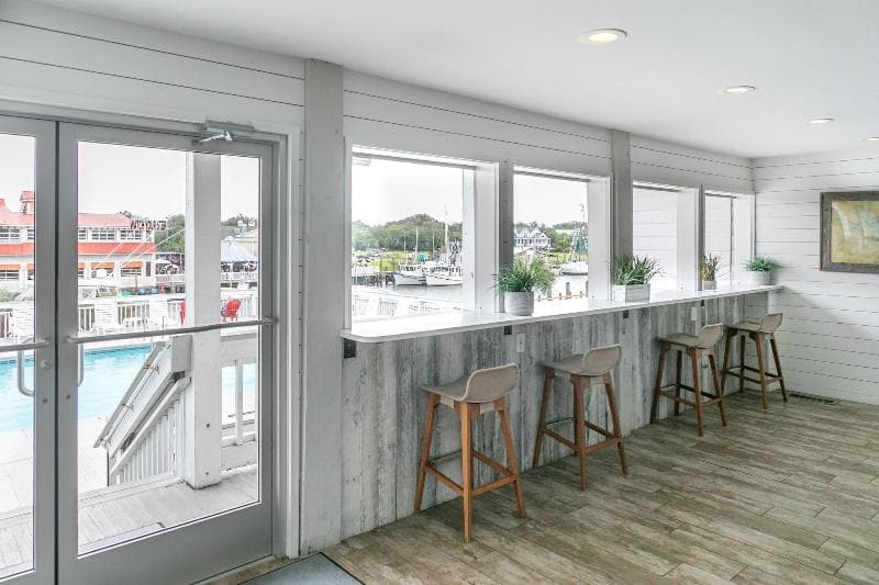 Shem Creek Inn 5