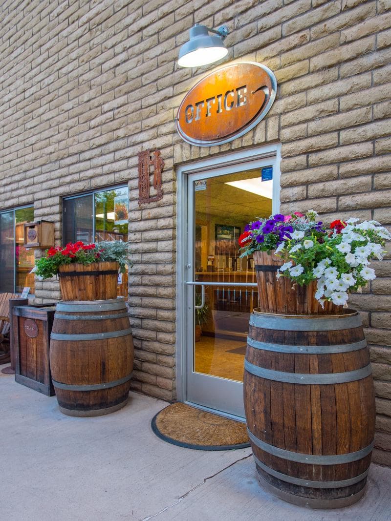 Rustic Inn 3