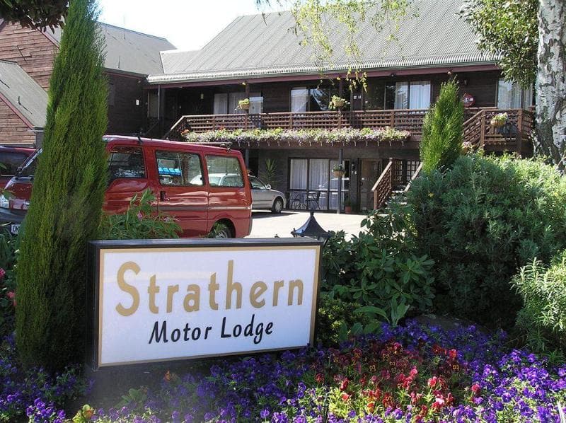 Strathern Motor Lodge 1