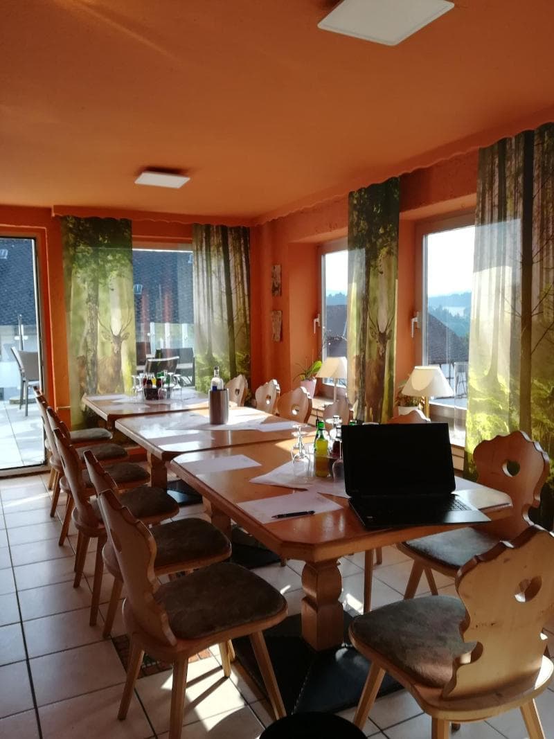 Lindenhof main