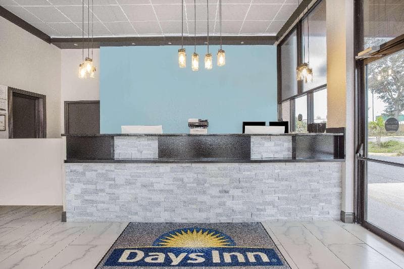 Days Inn by Wyndham N Orlando/Casselberry 5
