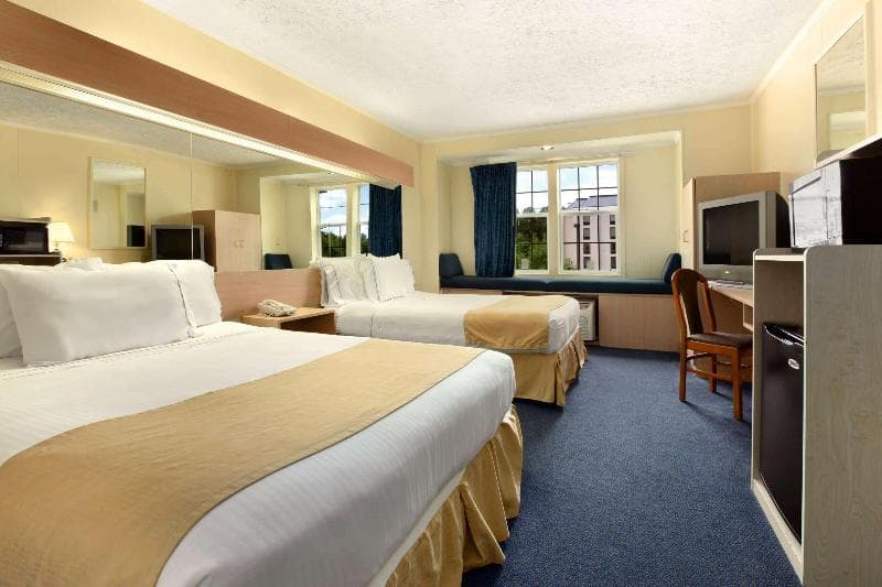 Microtel Inn & Suites By Wyndham Columbia/Fort Jackson N photo 1