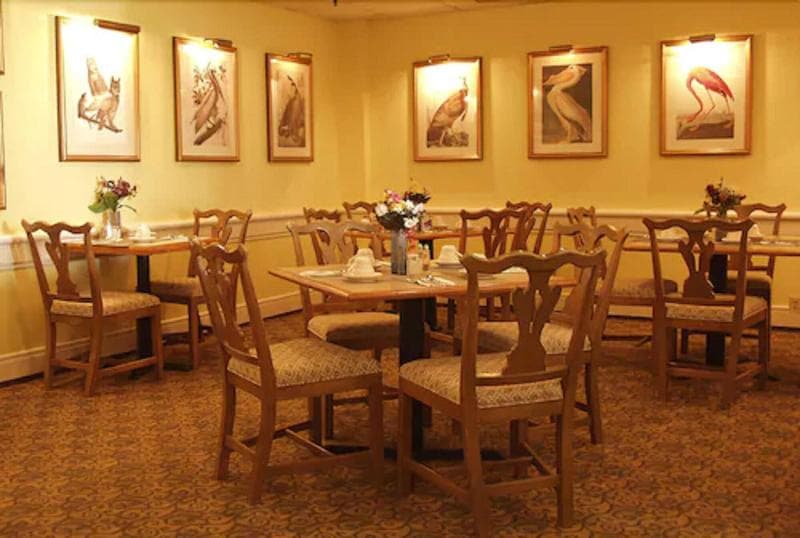 Nantucket Inn 4