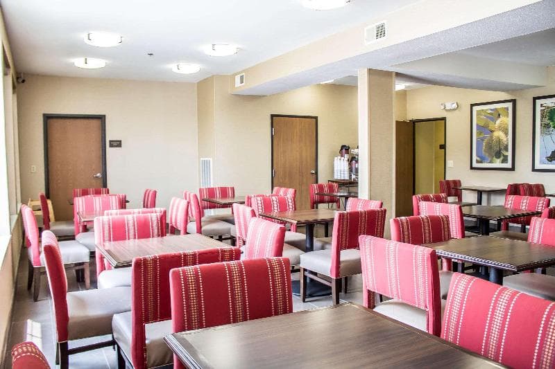 Comfort Inn River's Edge photo 1