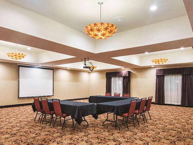 La Quinta Inn & Suites Woodway - Waco South photo 1
