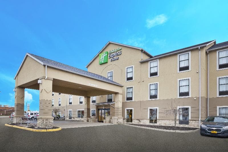 Holiday Inn Express & Suites Circleville 4