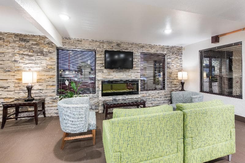 Holiday Inn Express London - I-70 4