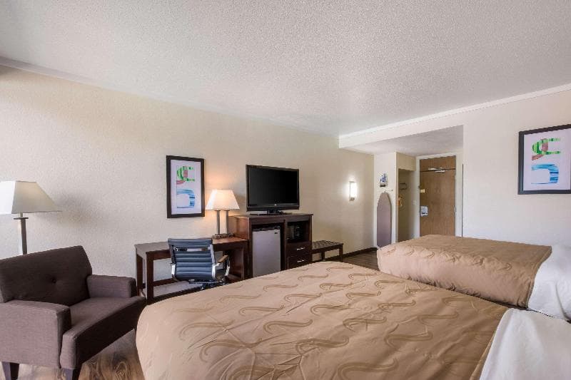 Quality Inn 5