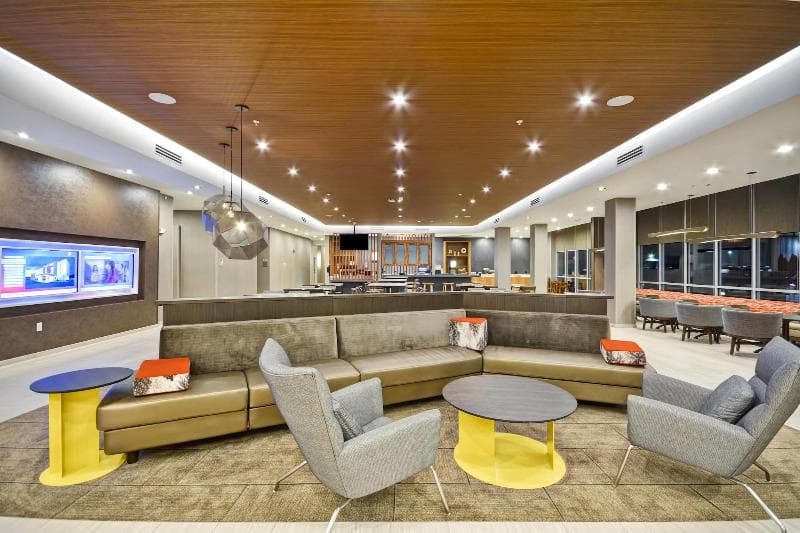 Springhill Suites Cincinnati Blue Ash 5