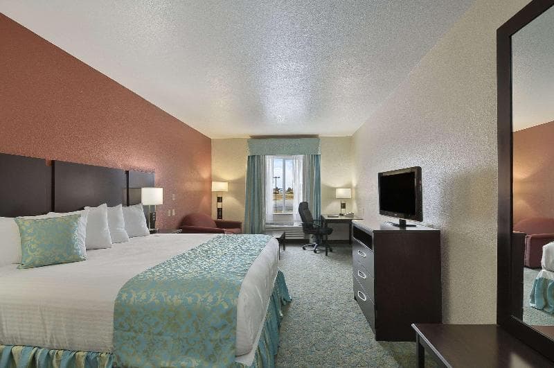 Ramada by Wyndham South Waco main