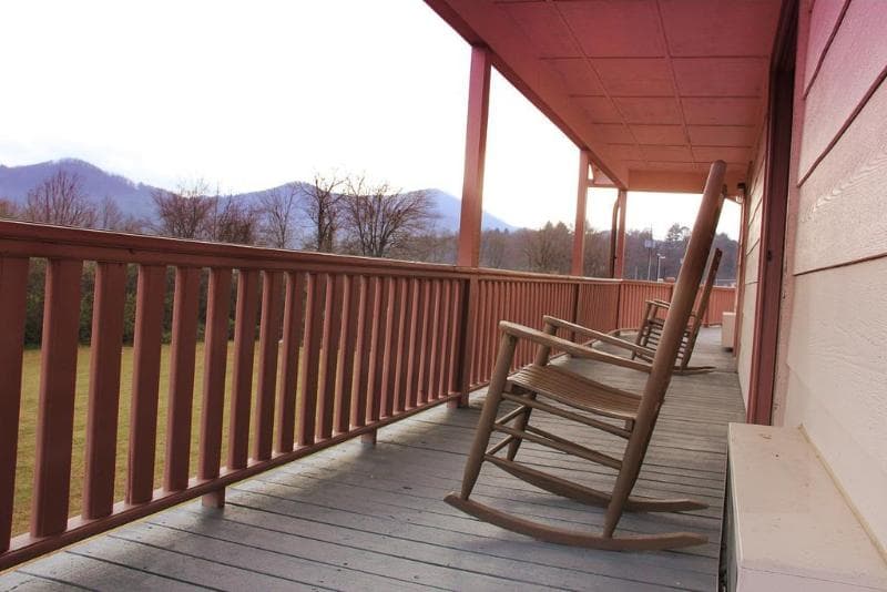Mountain Valley Inn Dillard 3