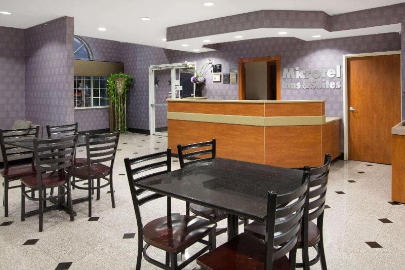 Microtel Inn & Suites By Wyndham Garland/Dallas 4