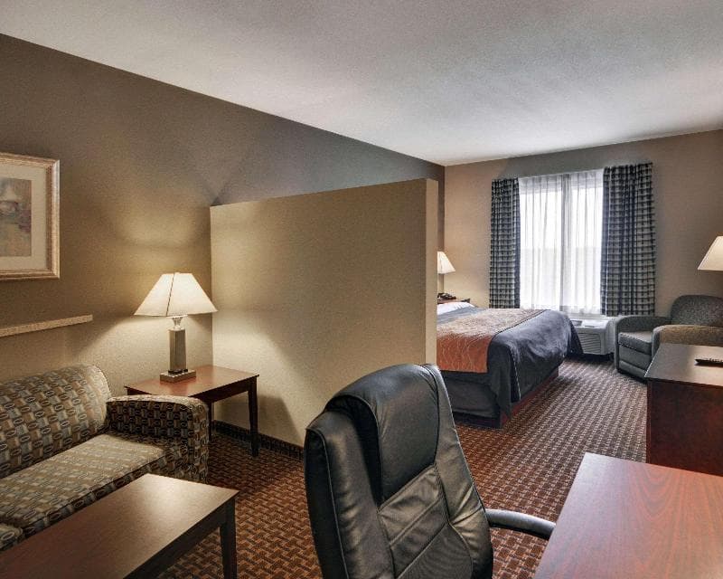 Comfort Inn & Suites Near Lake Lewisville 4