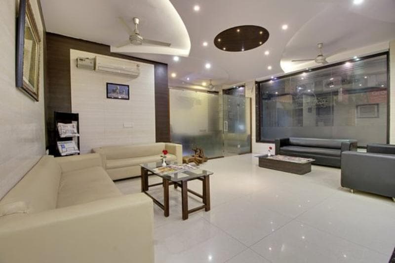Hotel Sky Rich International 3