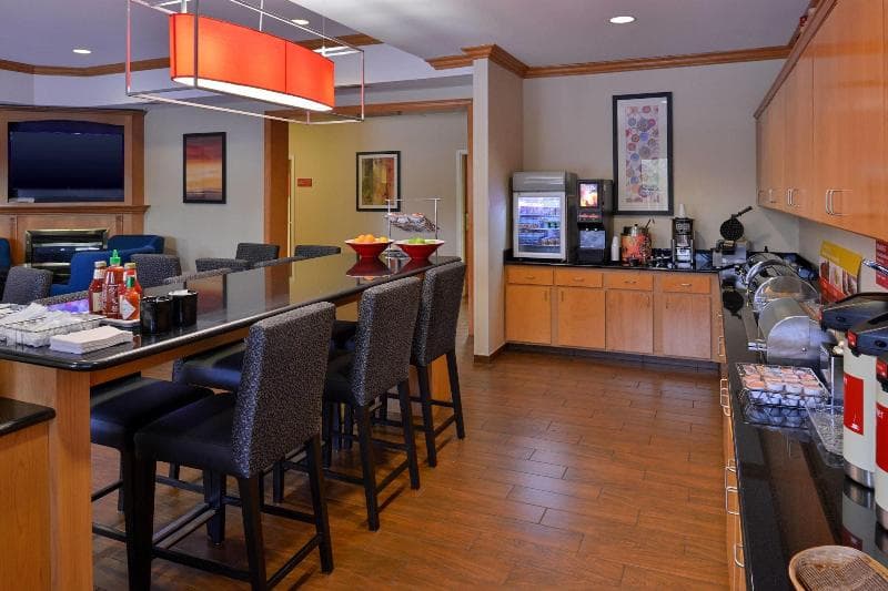 Towneplace Suites Detroit Warren 3