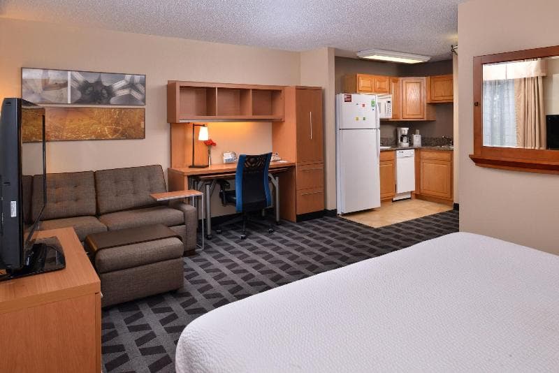 Towneplace Suites Detroit Warren 4