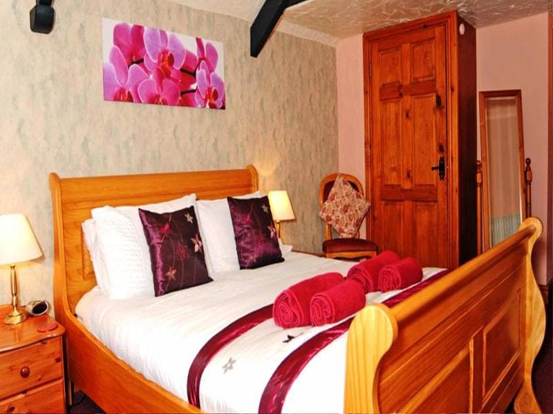 The West Country Inn 4