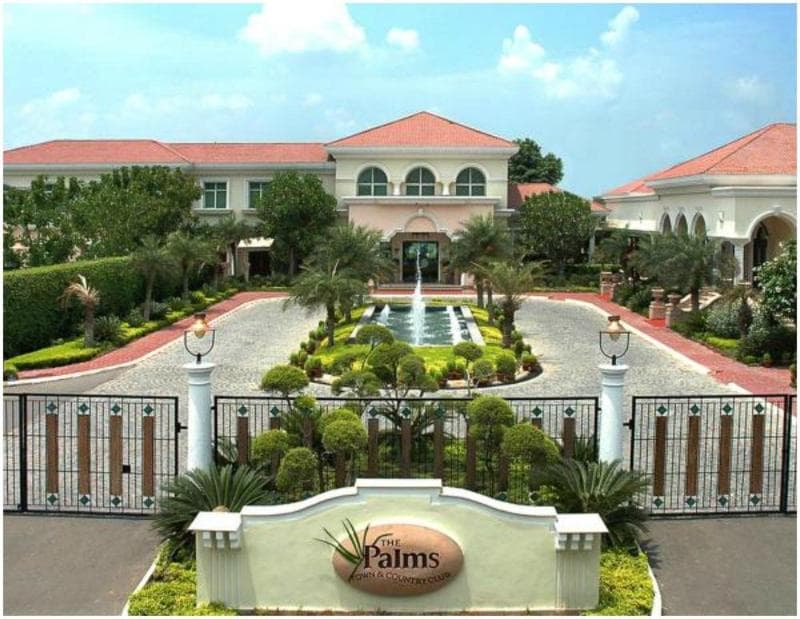 The Palms Town And Country Club 5