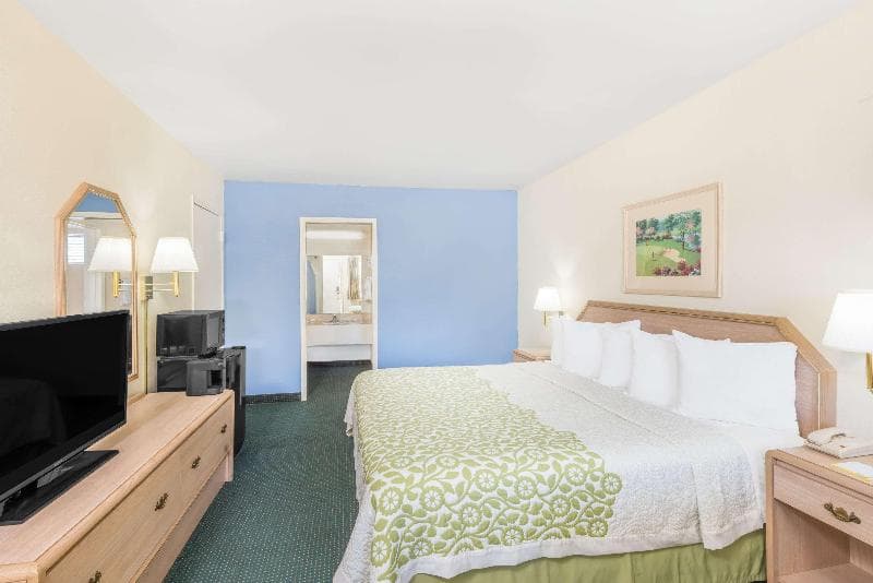 Days Inn by Wyndham Deming photo 1