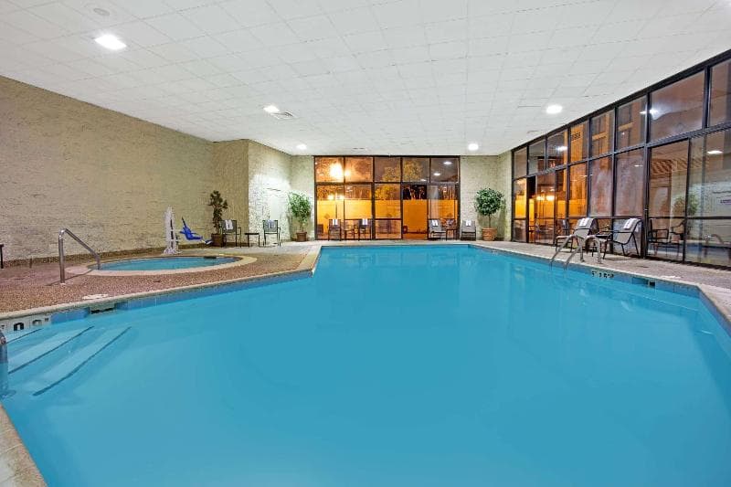 Delta Hotels by Marriott Denver Thornton 5