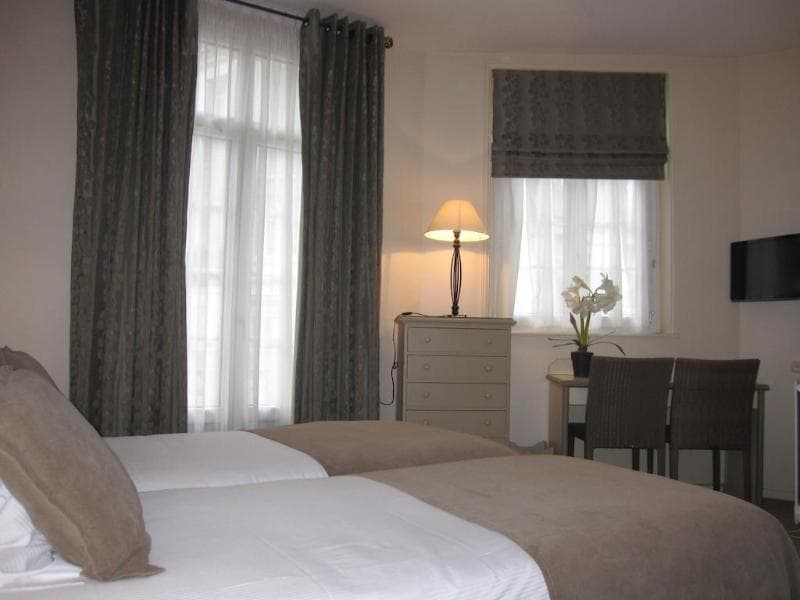 Hôtel Le Fer À Cheval 4