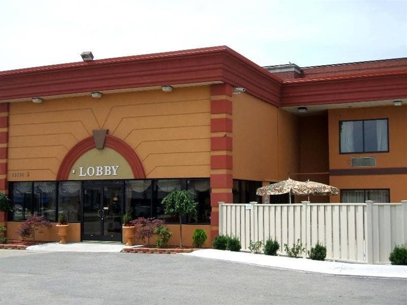 A Victory Inn West Dearborn 4