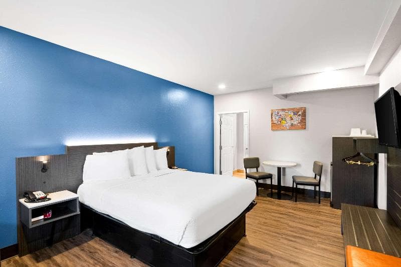 Days Inn By Wyndham Bethel - Danbury photo 1