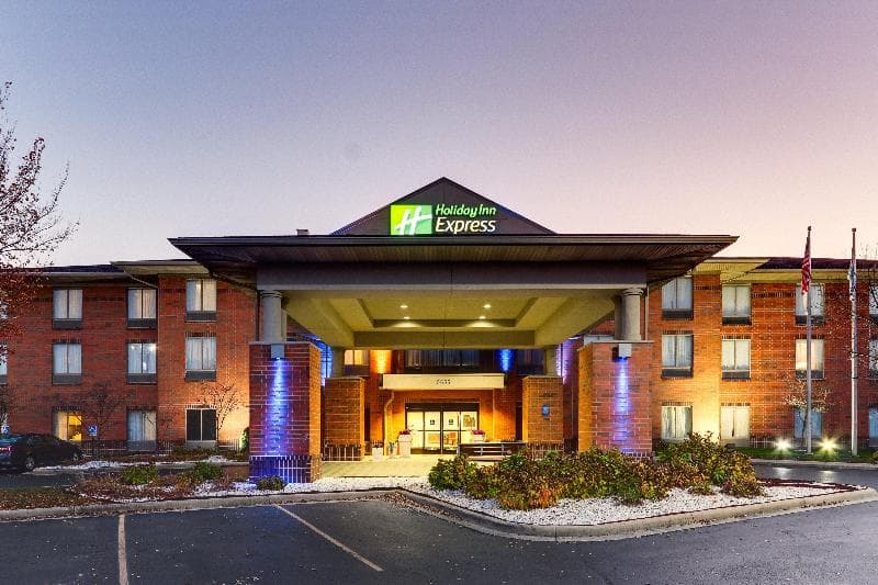 Holiday Inn Express & Suites Dayton-Centerville 3