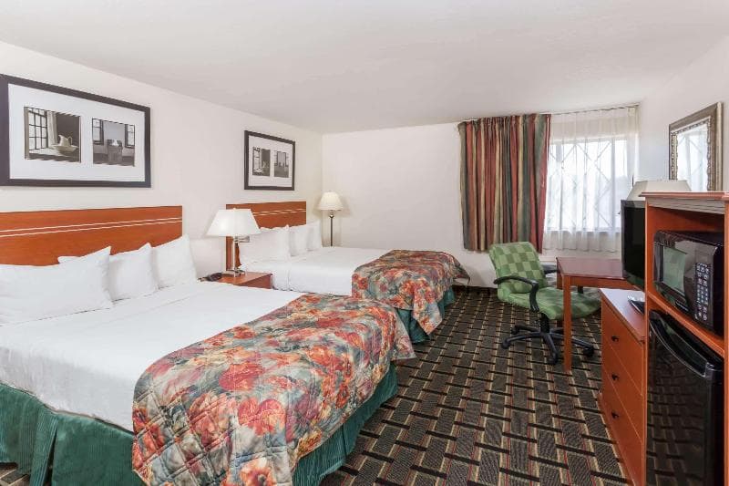 Baymont by Wyndham Decatur photo 1