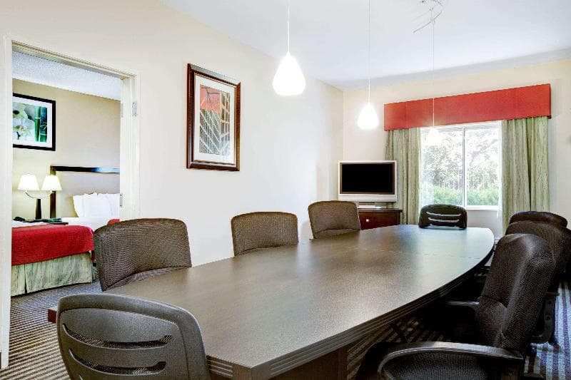 Baymont By Wyndham Dallas/ Love Field photo 1