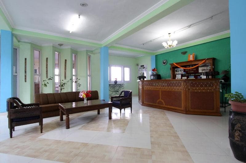 Shining Star Resort main