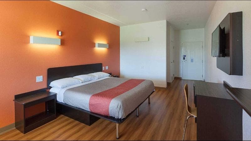 Motel 6 Fort Worth - Bedford 4