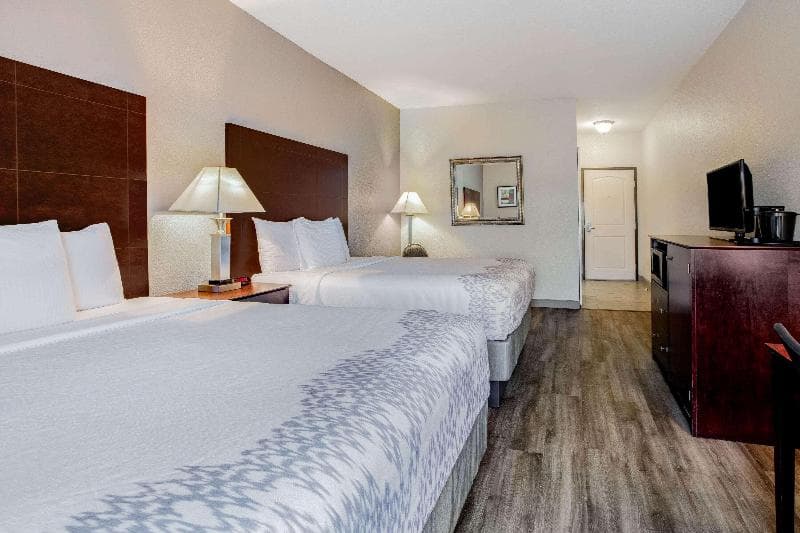 La Quinta Inn & Suites by Wyndham McKinney 4