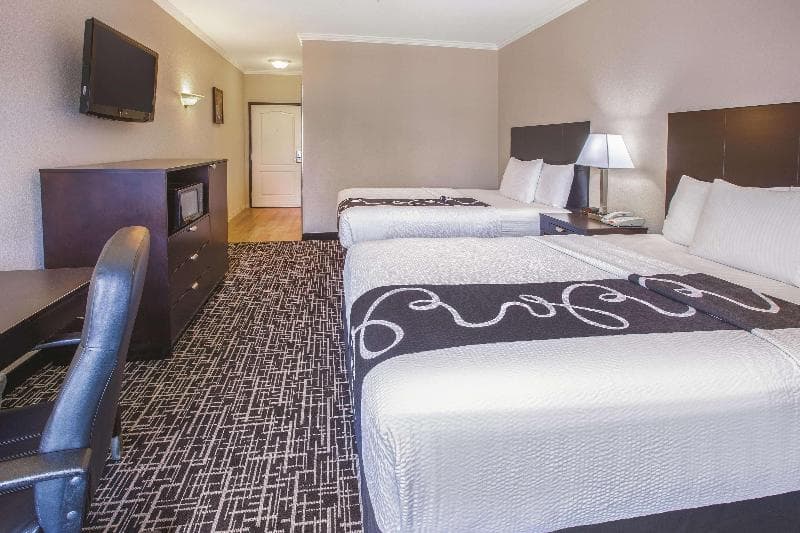 La Quinta Inn & Suites by Wyndham Garland Harbor Point 5