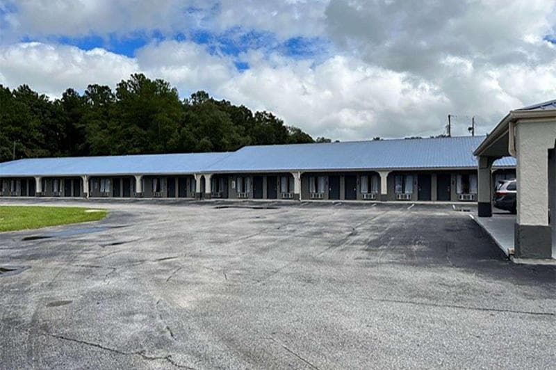 Days Inn By Wyndham Defuniak Springs 2