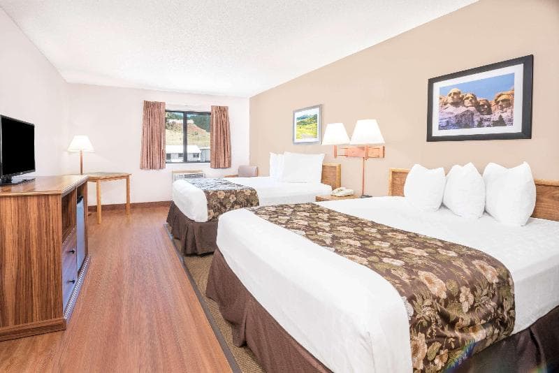 Days Inn by Wyndham Spearfish 5