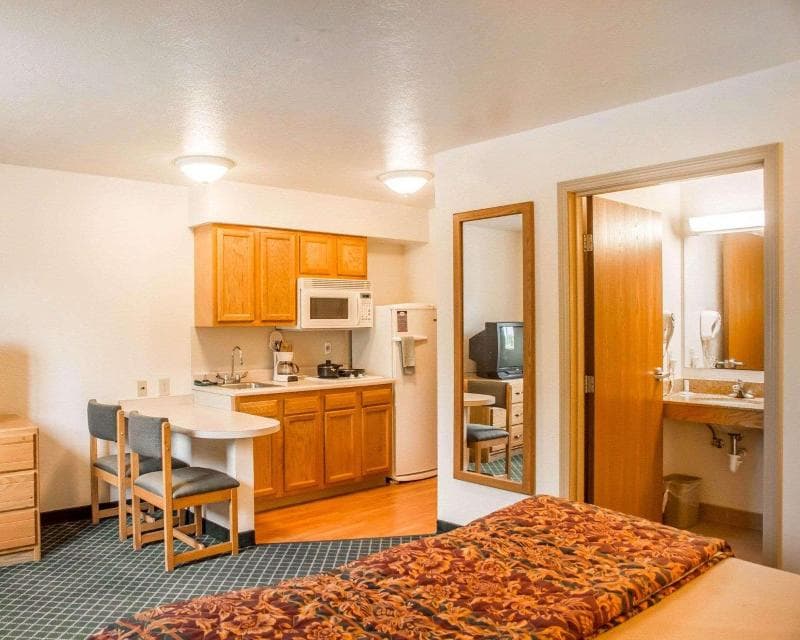 Suburban Extended Stay Hotel Dayton - Wp Afb 2