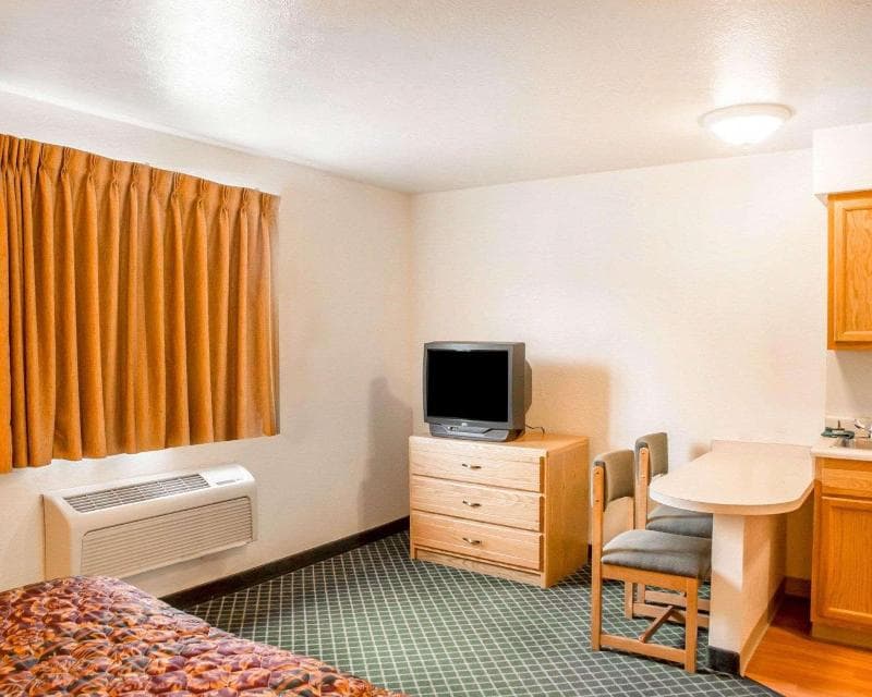 Suburban Extended Stay Hotel Dayton - Wp Afb 5