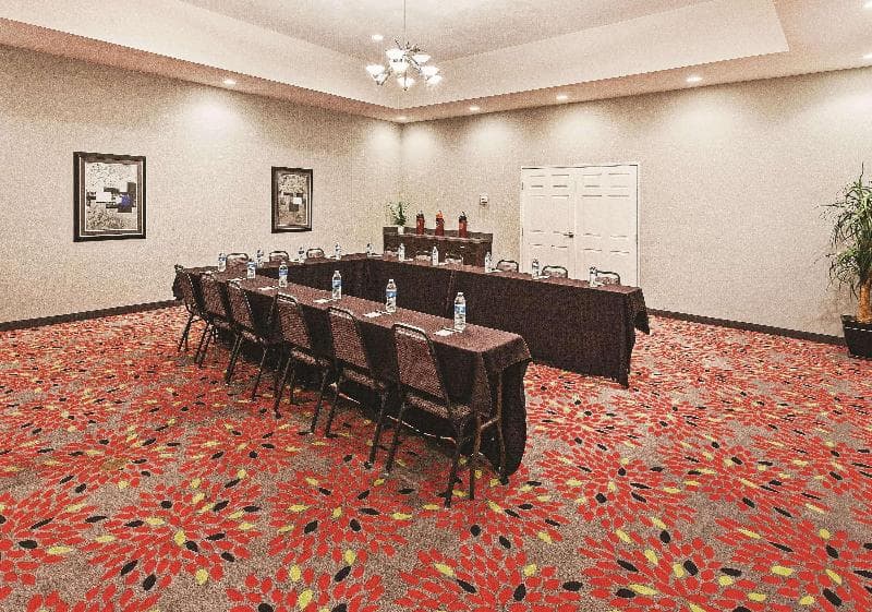 La Quinta Inn & Suites by Wyndham Decatur photo 1