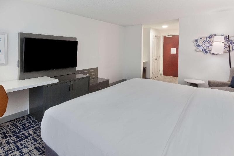 DoubleTree by Hilton Dothan 5