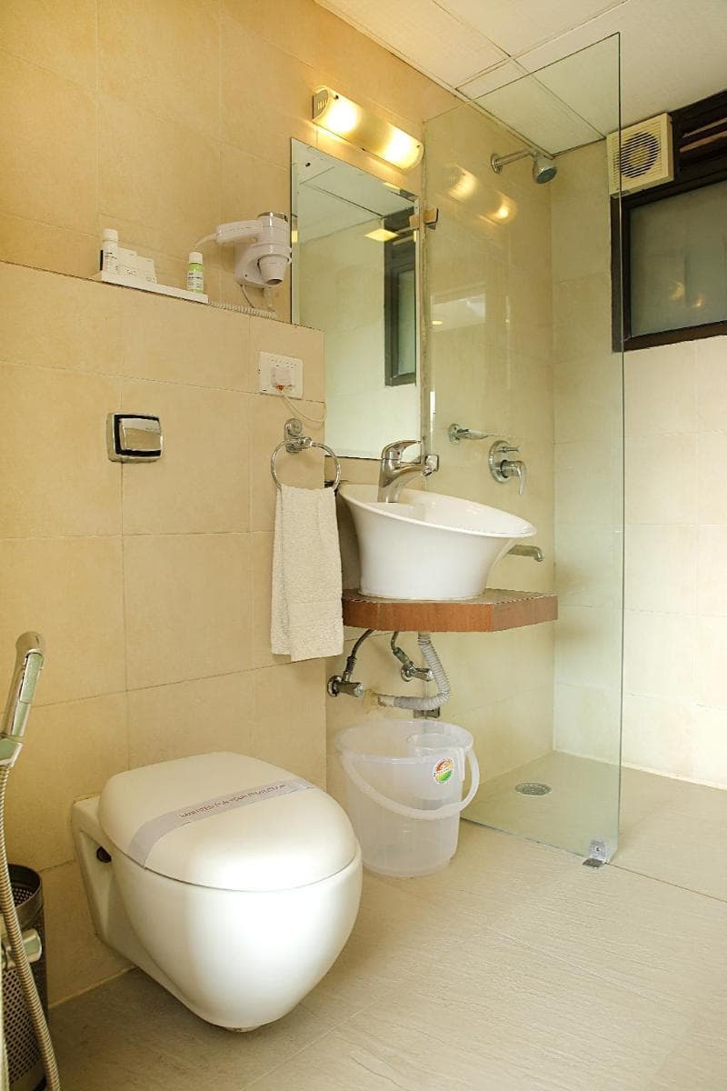 Ahuja Residency Parklane main