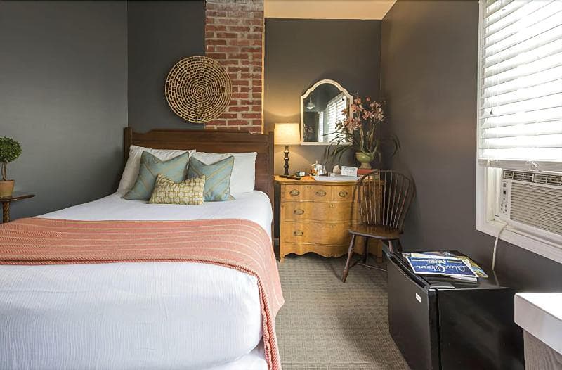 Rehoboth Guest House - Adults Only 3