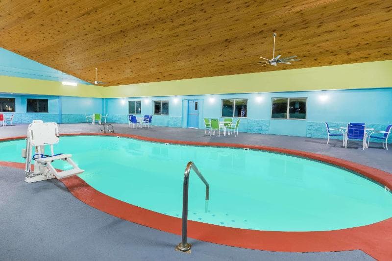 Days Inn By Wyndham West Des Moines 5
