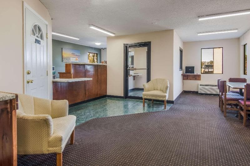Rodeway Inn And Suites Dublin Ga 5