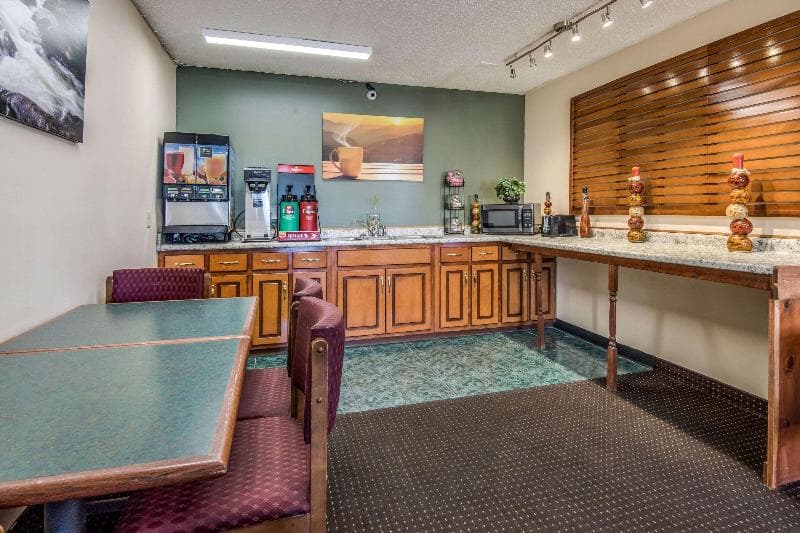 Rodeway Inn And Suites Dublin Ga 3
