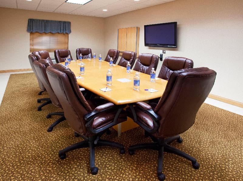 Holiday Inn Express Hotel & Suites Chesterfield photo 1
