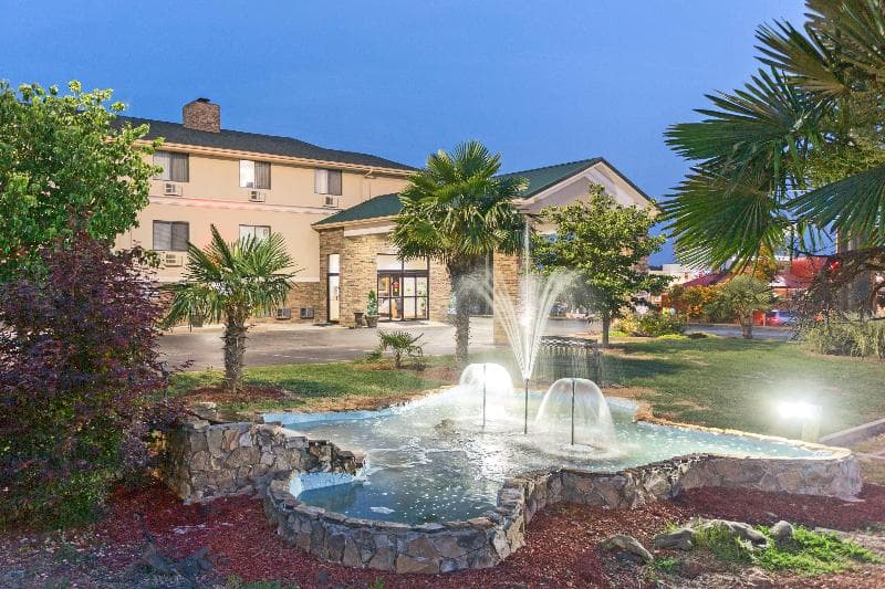 Super 8 by Wyndham Anderson/Clemson Area 5