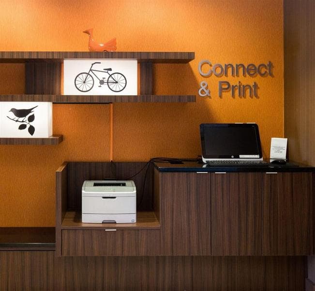 Fairfield Inn & Suites Des Moines West 4