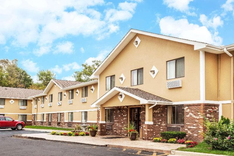 Super 8 By Wyndham Sterling Heights/Detroit Area 5